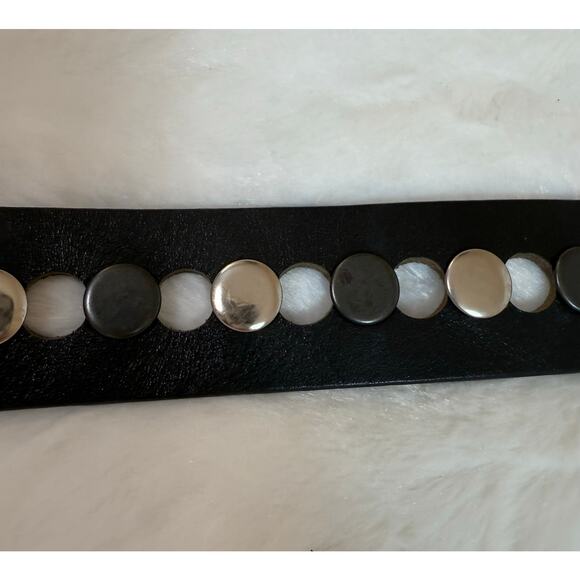 BRAVE Gordic Gump Belt Black Leather Italian Buckle Rivet Size 32 Ethically Made - Picture 7 of 12
